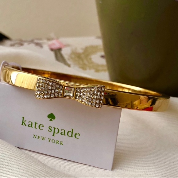 🎀 Kate Spade ♠️ Ready Set Bow Gold Tone Bracelet - Picture 5 of 8